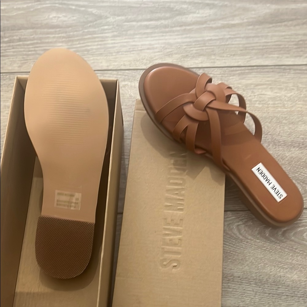 Steve Madden Women's Tan Strappy Sandals